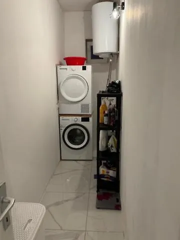 Apartment Paula Tinj 0*,